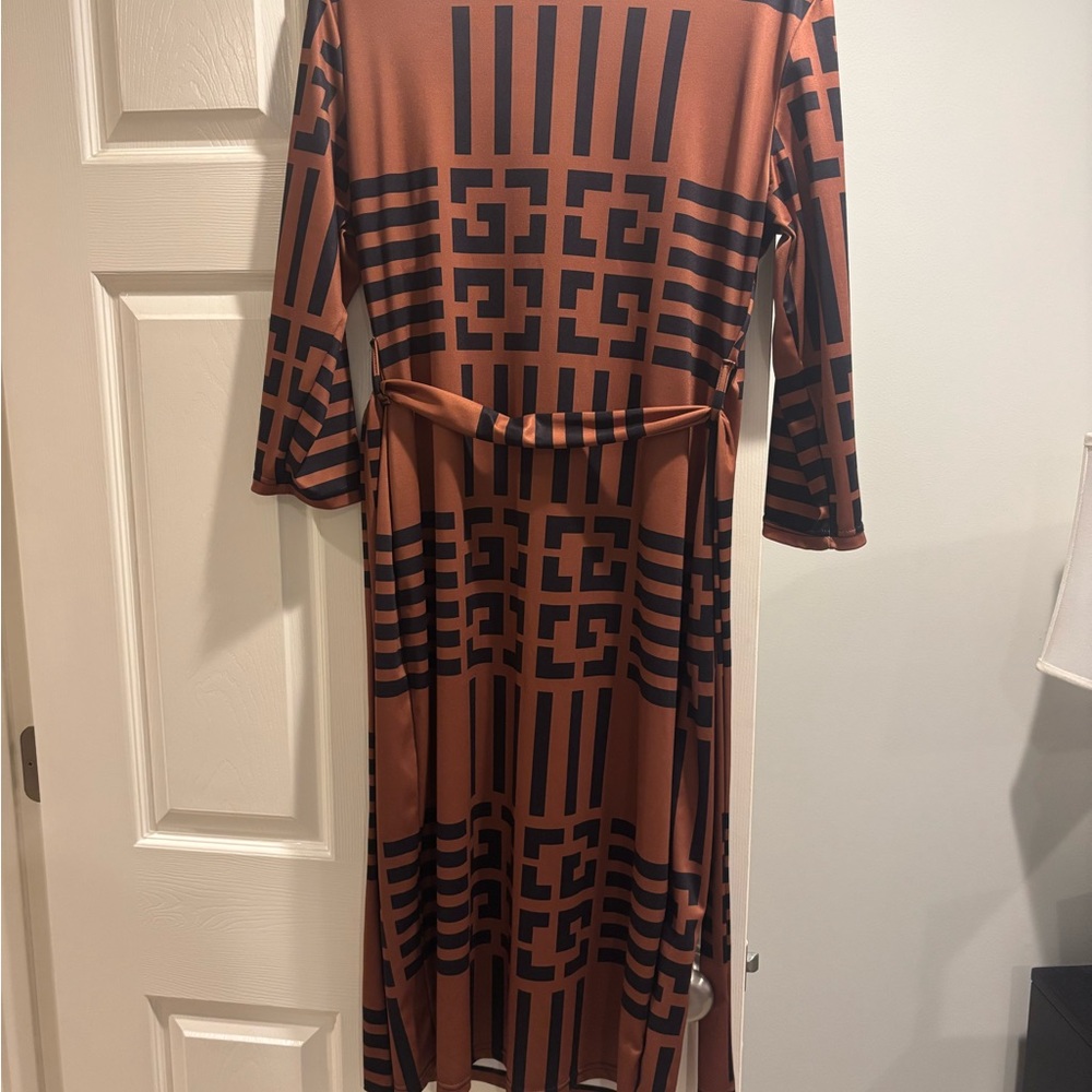 Geometric Print Bodycon Dress (Size XL) 🧡🖤🤎